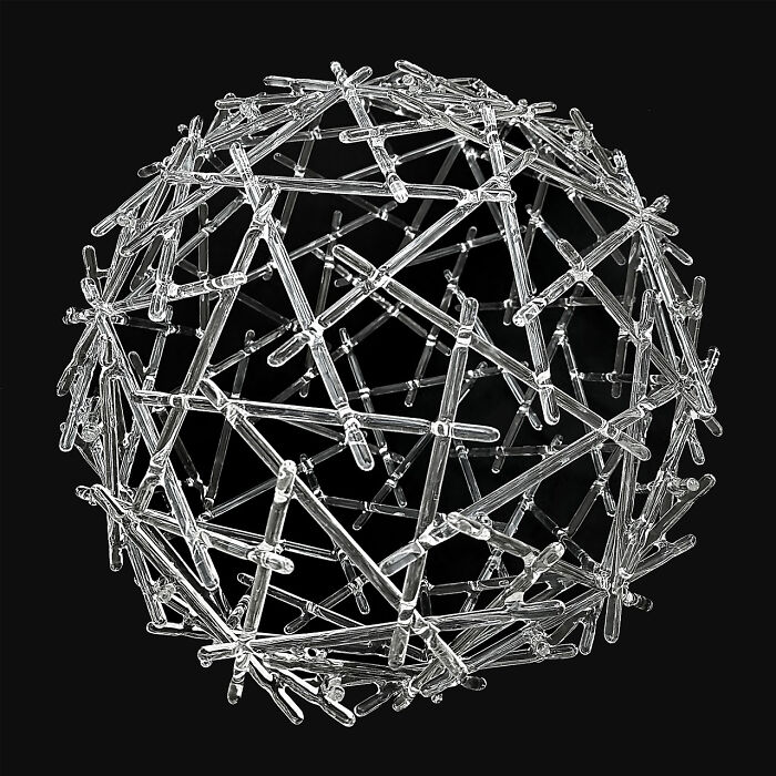 Discover Anduriel Widmark’s Stunning Glass Art: Where Math Meets Magic (10 Photos)