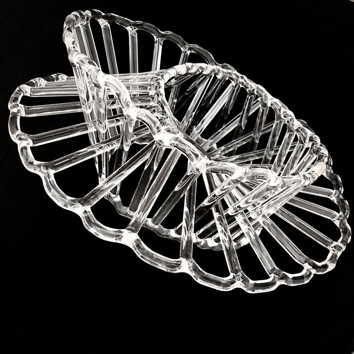 Discover Anduriel Widmark’s Stunning Glass Art: Where Math Meets Magic (10 Photos)