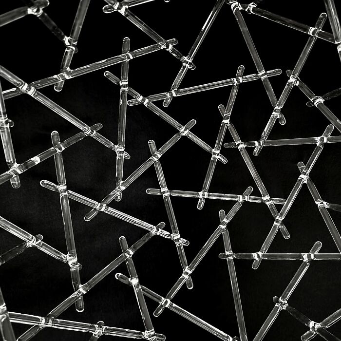 Discover Anduriel Widmark’s Stunning Glass Art: Where Math Meets Magic (10 Photos)