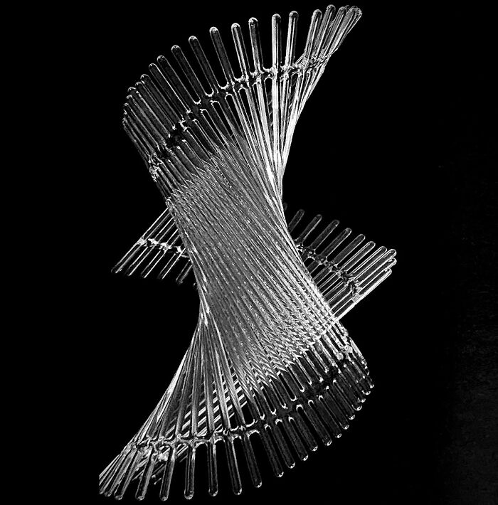 Discover Anduriel Widmark’s Stunning Glass Art: Where Math Meets Magic (10 Photos)